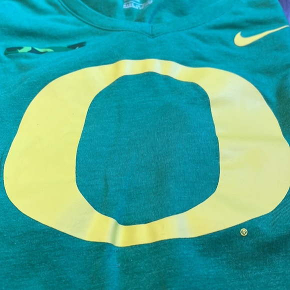 Oregon Ducks Nike Tee - Picture 7 of 7